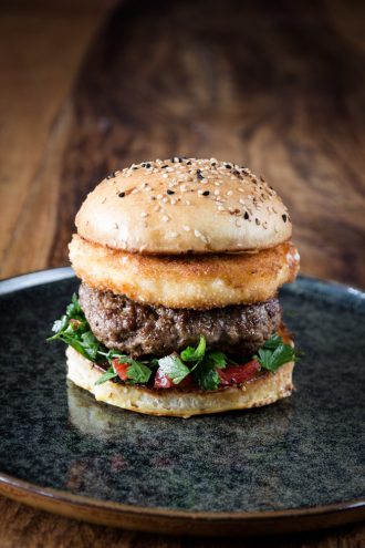 Feta Burger mit Petersilien Salat